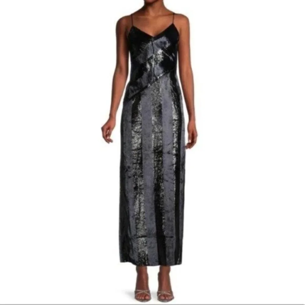 NWT Yumi Kim Black Metallic Velvet Maxi Dress Size Medium - Picture 13 of 13